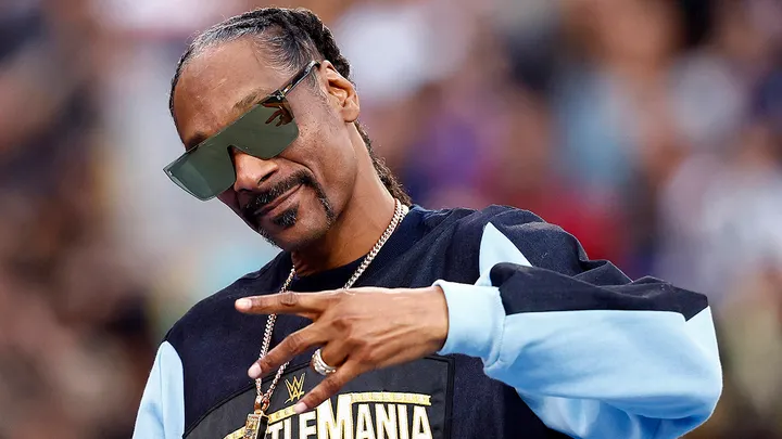 Snoop Dogg Surprises Fans at Trump Inauguration Crypto Ball with Bob Marley Song