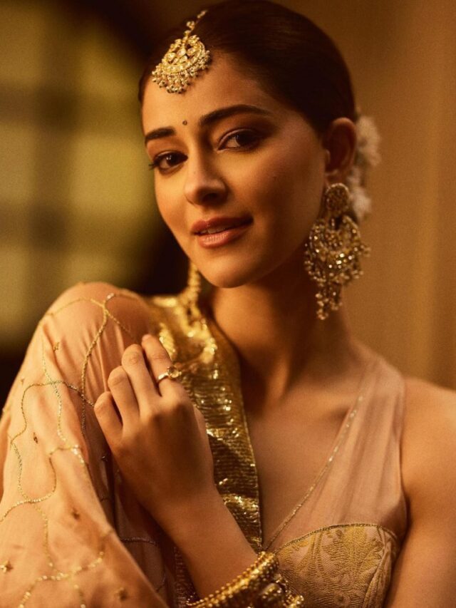 A MICRO-BINDI IS BOLLYWOOD’S FAVOURITE BEAUTY ACCESSORY