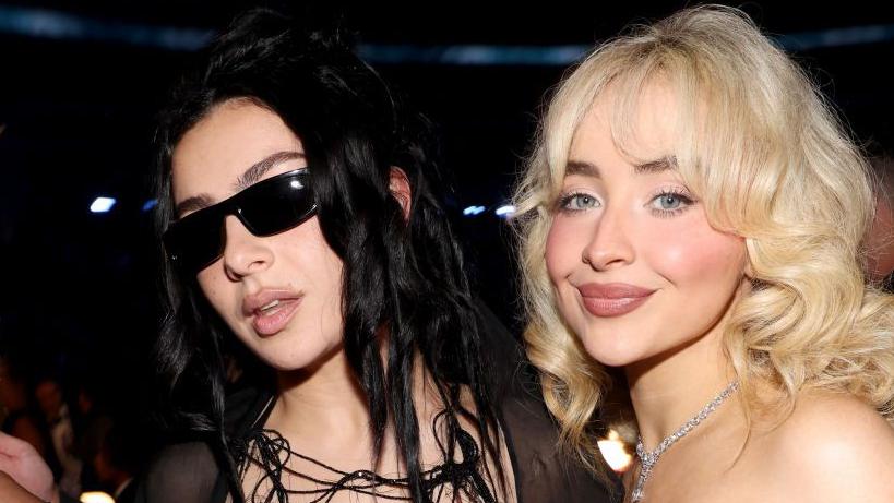 8️⃣ Sabrina Carpenter & Charli XCX’s Brit Awards Backlash 🎶